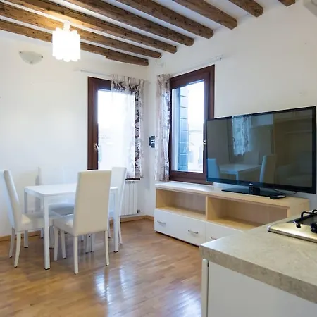 Central House * Murano