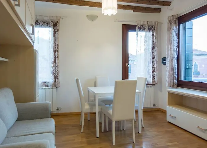 Central House بيت للعطل مورانو