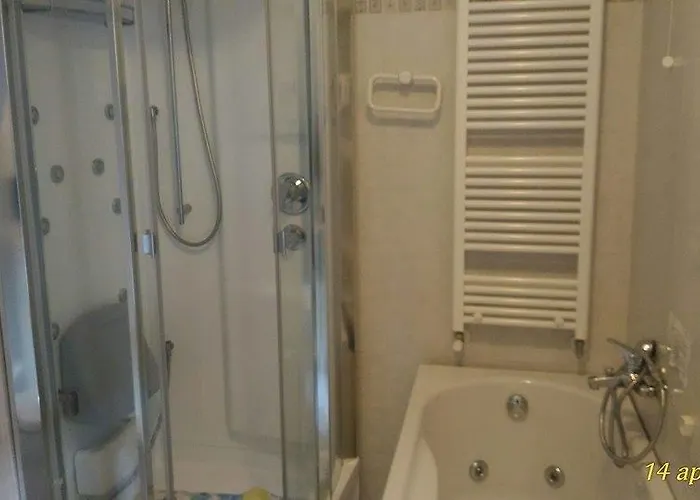 بيت للعطل Central House *